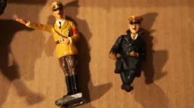 Preview: disputed picture frame, German toy soldiers: asset-mezzanine-16x9