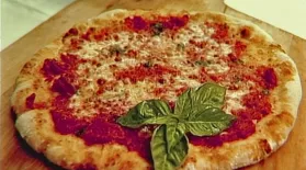 Pizza Margherita with Roberto Donna: asset-mezzanine-16x9