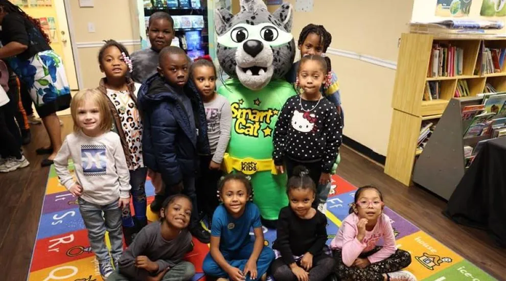 image of smart cat with kids at the Community Family Resource Center in Dillon 