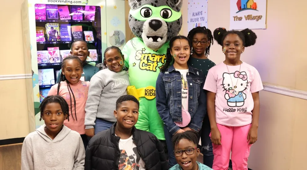 image of smart cat with kids at the Community Family Resource Center in Dillon 